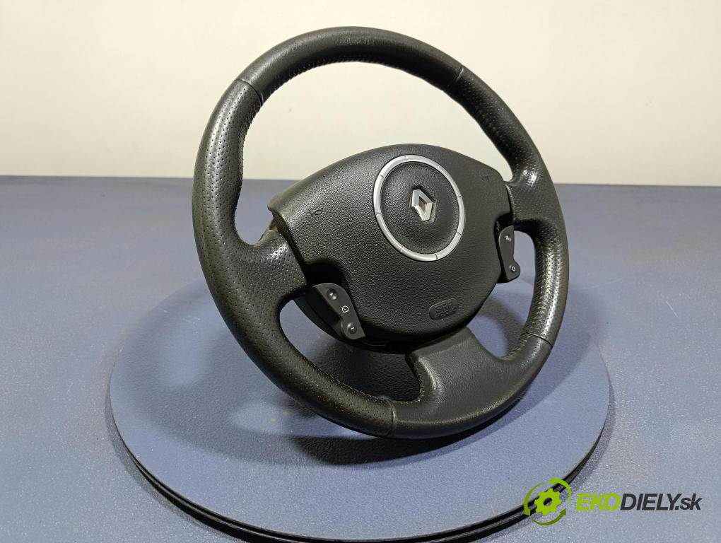 Renault Scenic 2007 volant 8200106306