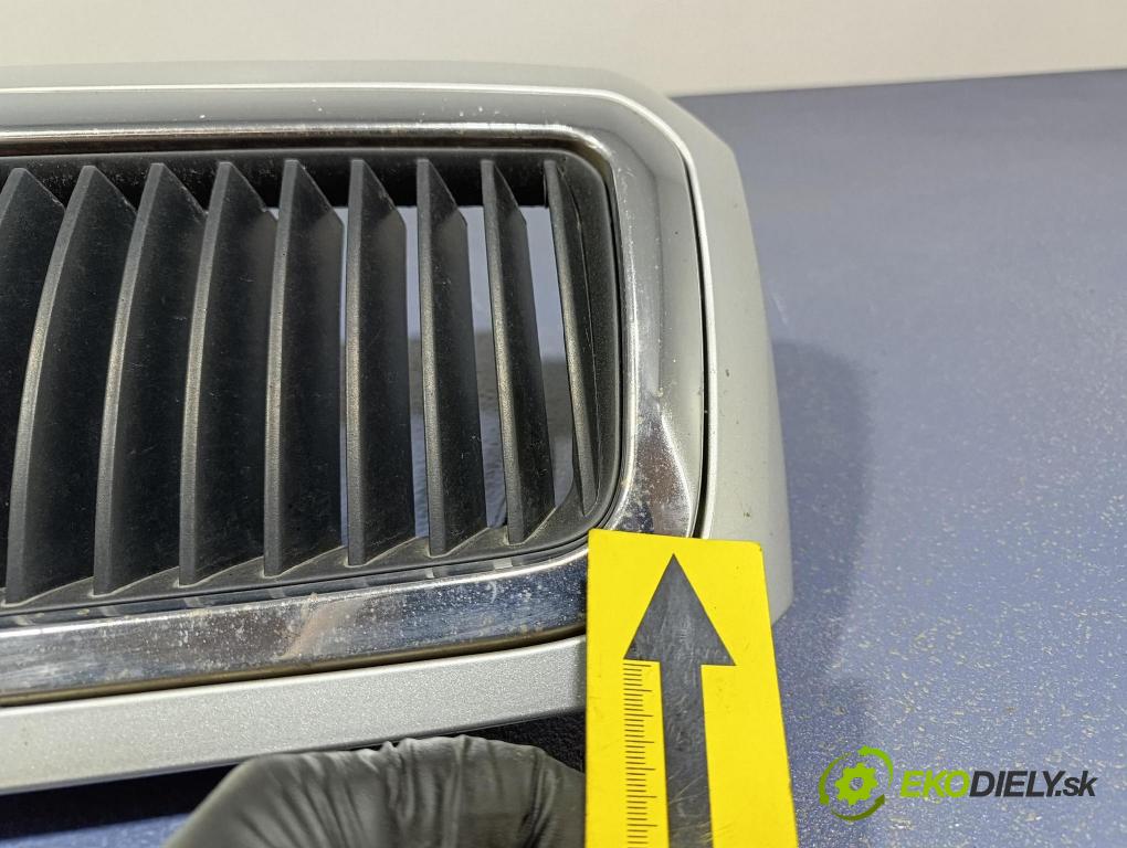 Skoda Octavia 2004 mřížka / Gril: 1U0853651E