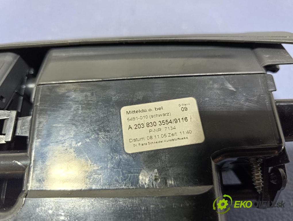 Mercedes C-klasa 2005 Mřížky Proud vzduchu Vzduch: A2038302254