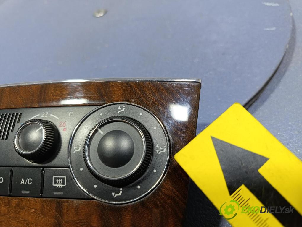 Mercedes C-klasa 2005 Přepínač Klimatizace: Proud vzduchu A2038303485