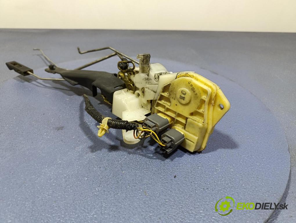 Honda Cr-v 2002 zámek dveře před Levý: