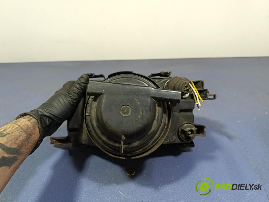 Audi 80 1993 světlo v pravo: 141184-00