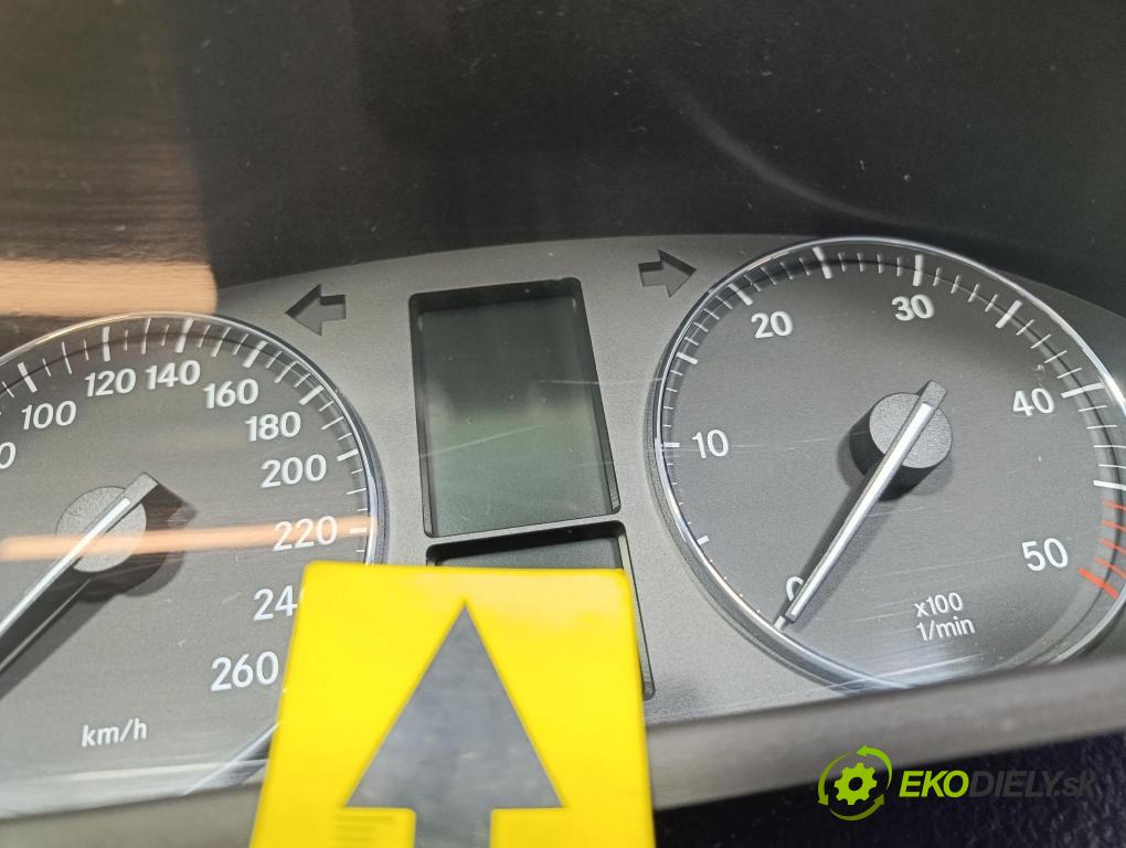 Mercedes C-klasa 2005 Přístrojová deska A2035409547