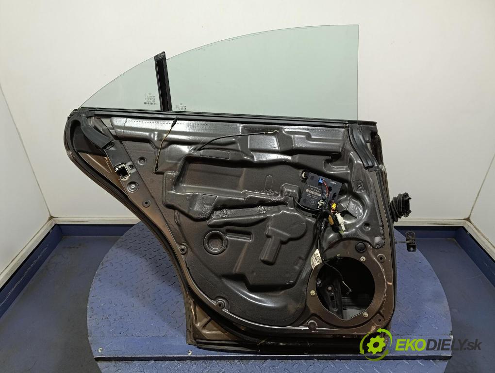 Mercedes Cls 2005 dveře Zad: Vlevo, odjet: 