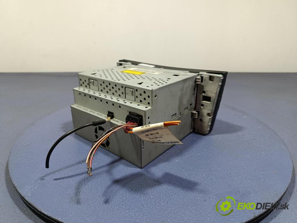 Mercedes Cls 2005 Radio I Navigace: A2118704789