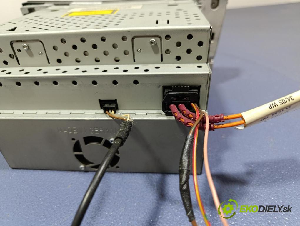 Mercedes Cls 2005 Radio I Navigace: A2118704789
