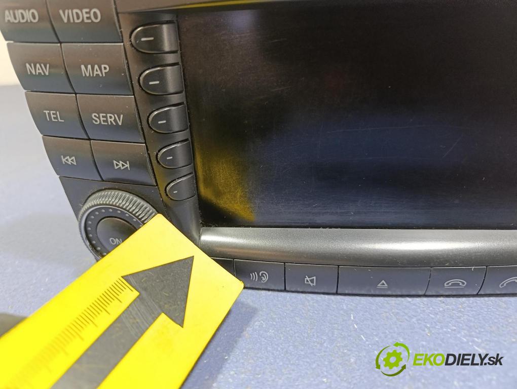 Mercedes Cls 2005 Radio I Navigace: A2118704789