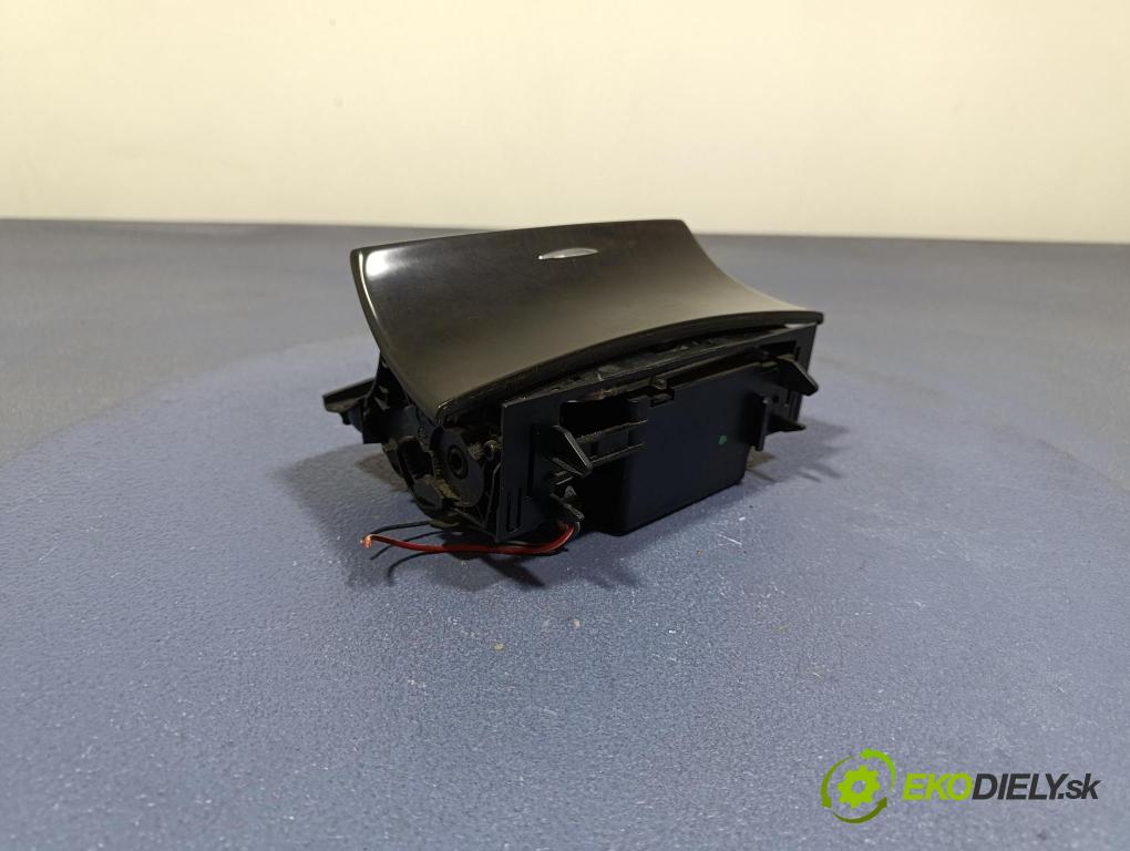 Mercedes Cls 2005 Popielniczka A2116803852