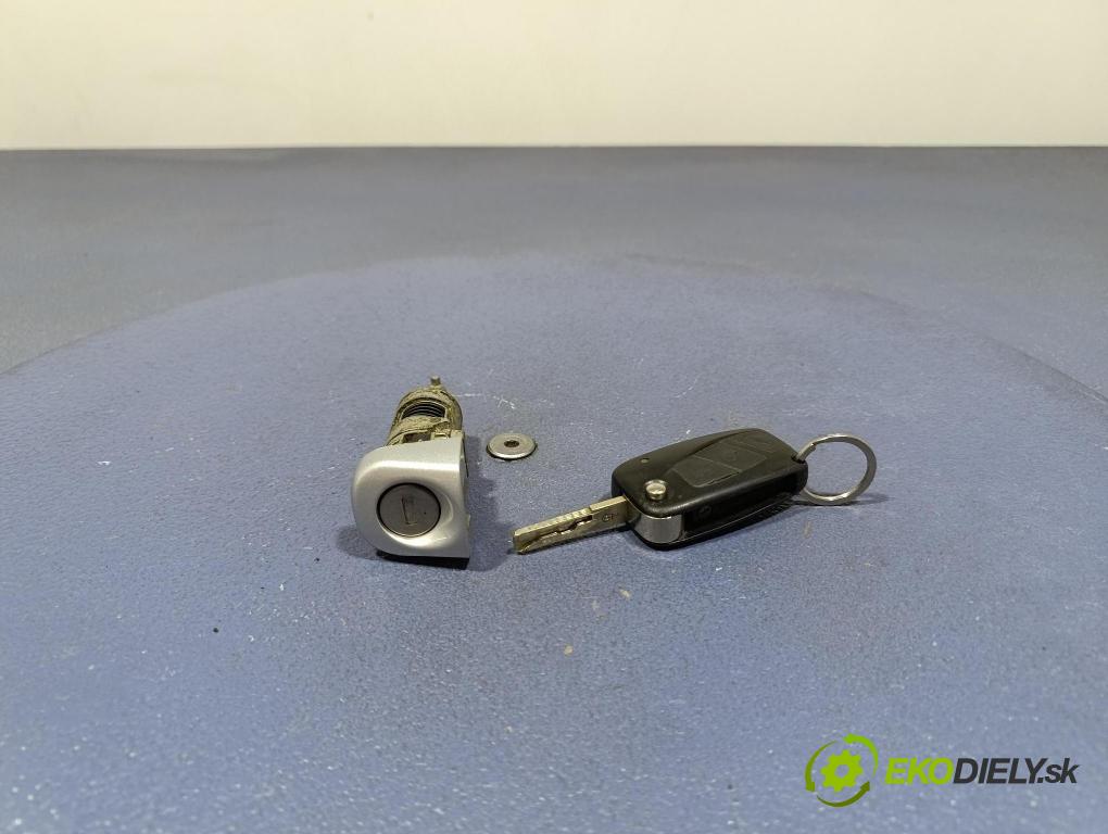 Fiat Bravo 2008 řídící jednotka Motor: 51822367