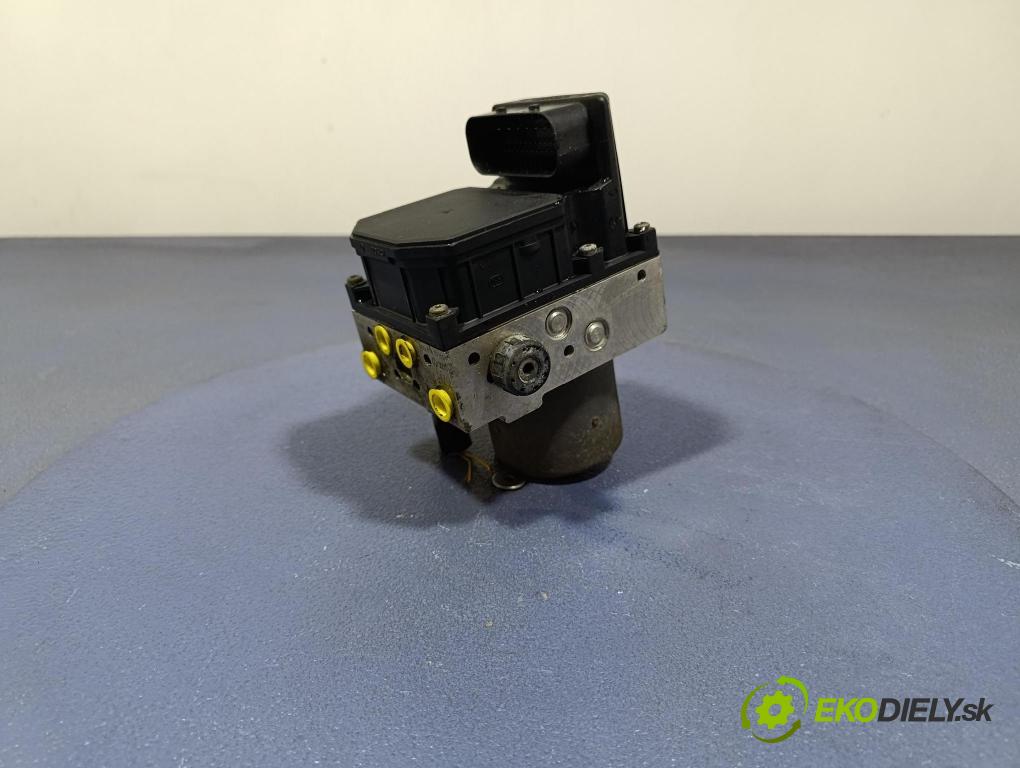 Audi A4 2003 čerpadlo ABS x 8E0614517A