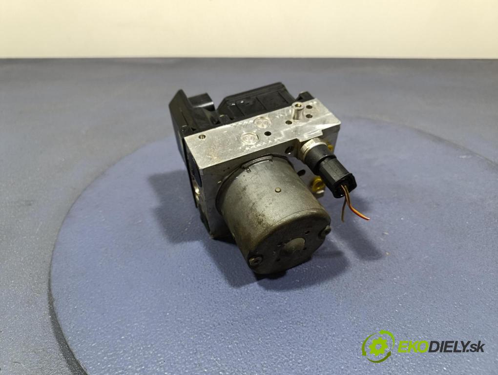 Audi A4 2003 čerpadlo ABS x 8E0614517A