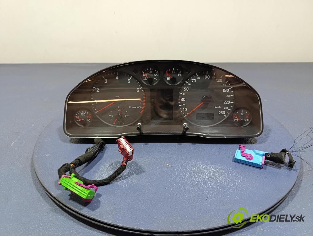 Audi A6 1997 Přístrojová deska 4B0919880A