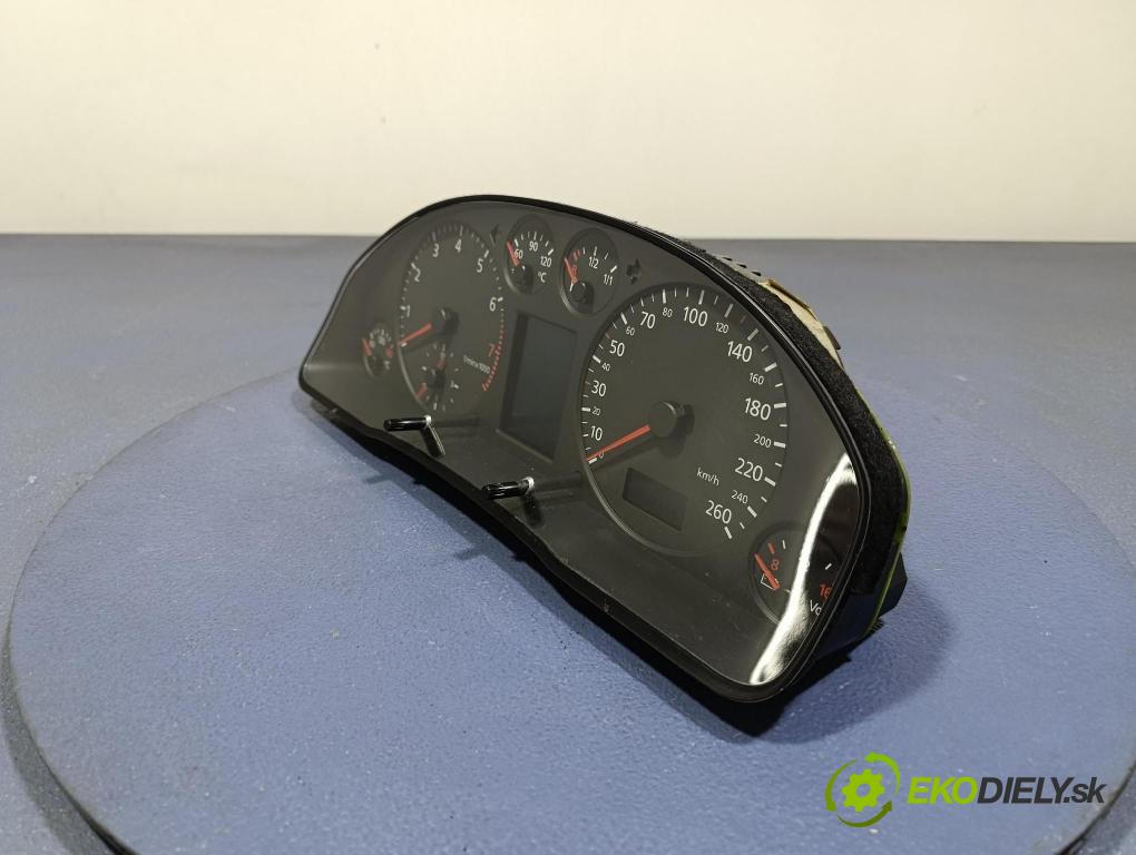 Audi A6 1997 Přístrojová deska 4B0919880A
