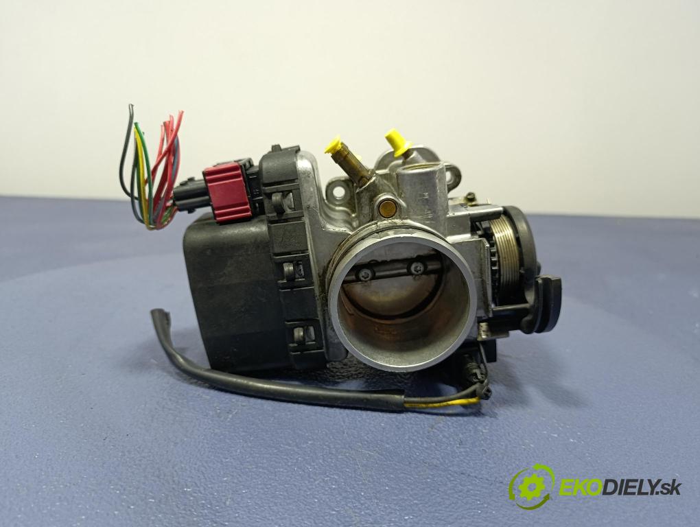 Saab 9-5 2002 škrticí klapka 9188186