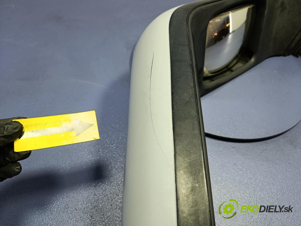Setra S215 1995 zrkadlo Vľavo: