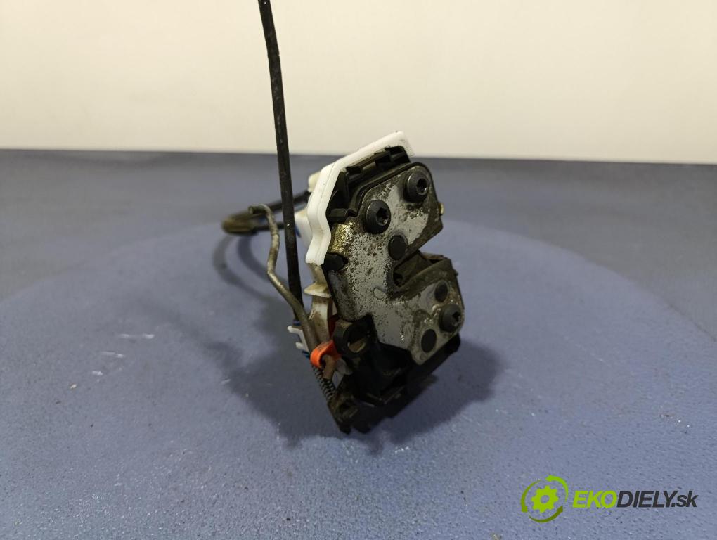 Fiat Fiorino 2019 zámek dveře před Levý: 1379538080