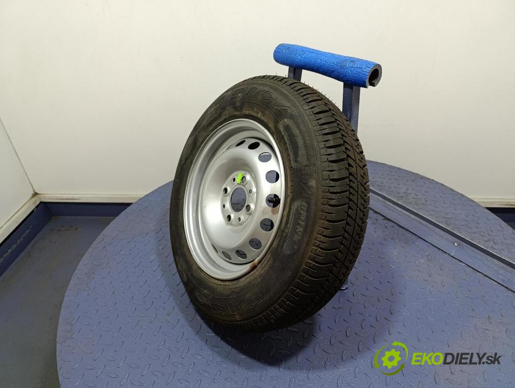Fiat Panda 2003 kolo Přístupné