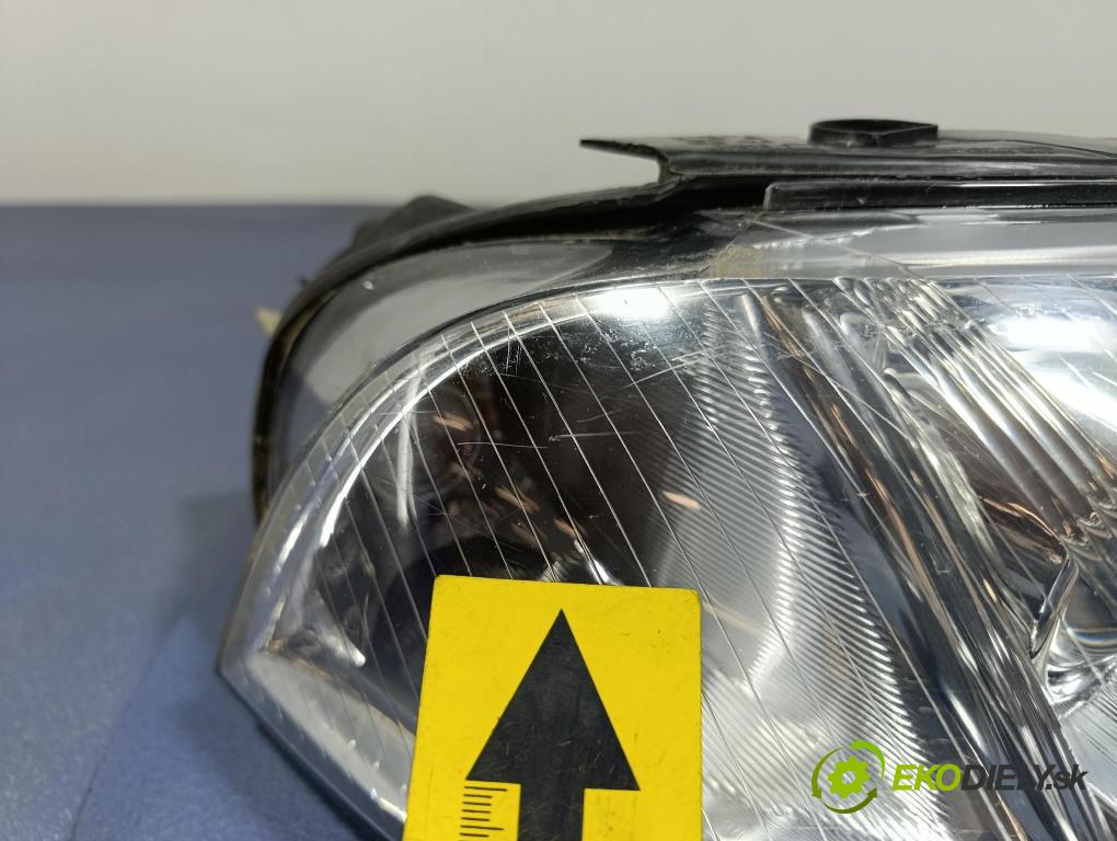 Vw Passat 2001 Reflektor: v pravo: 341-1109R