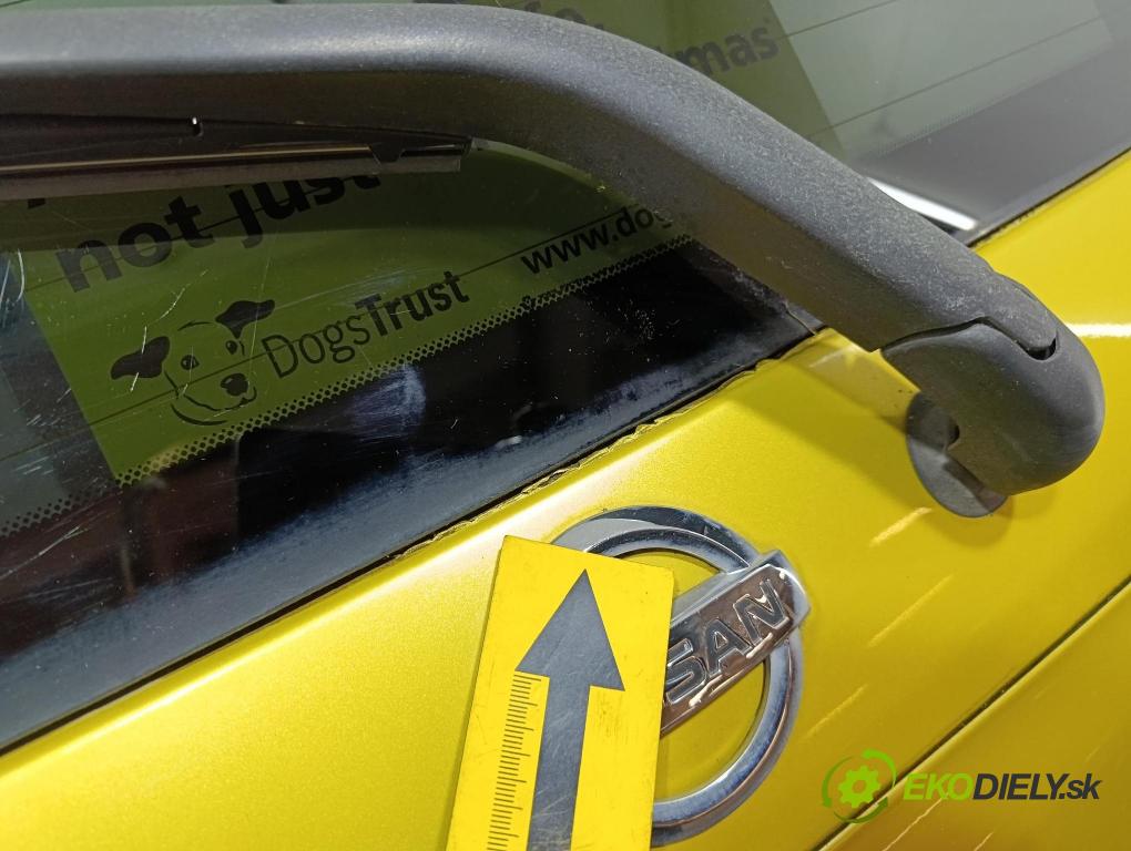 Nissan Note 2006 zadní dveře kufra: kufr
