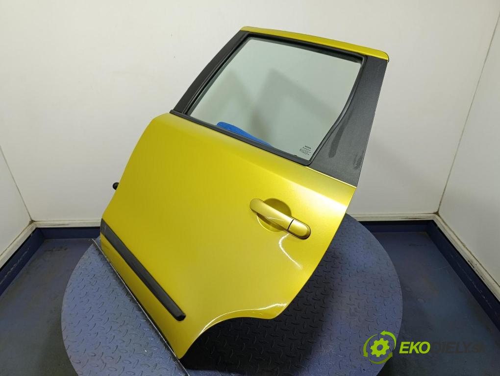 Nissan Note 2006 dvere zad Vľavo: