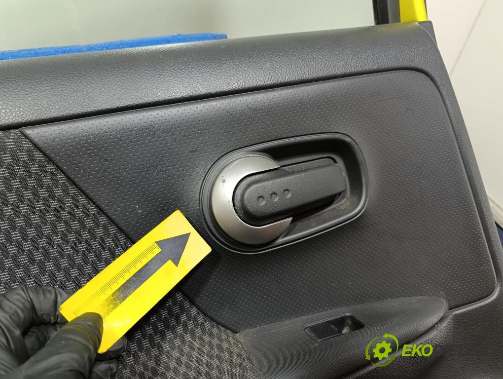 Nissan Note 2006 dvere zad Vľavo: 