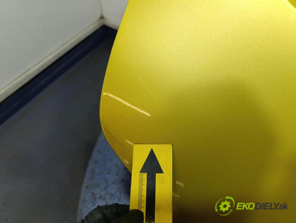 Nissan Note 2006 dvere zad pravé