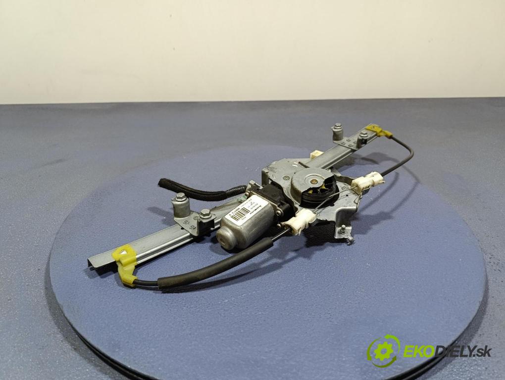 Nissan Note 2006 mechanizmus okna Okná: Predné v pravo: 400926