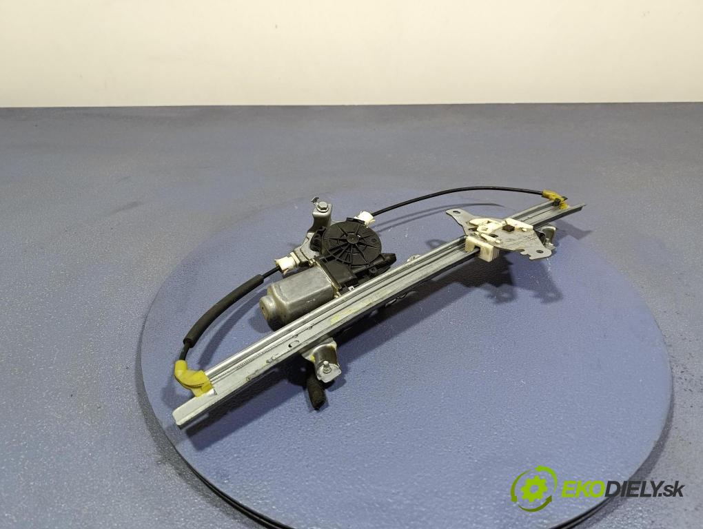 Nissan Note 2006 mechanizmus okna Okná: Predné v pravo: 400926