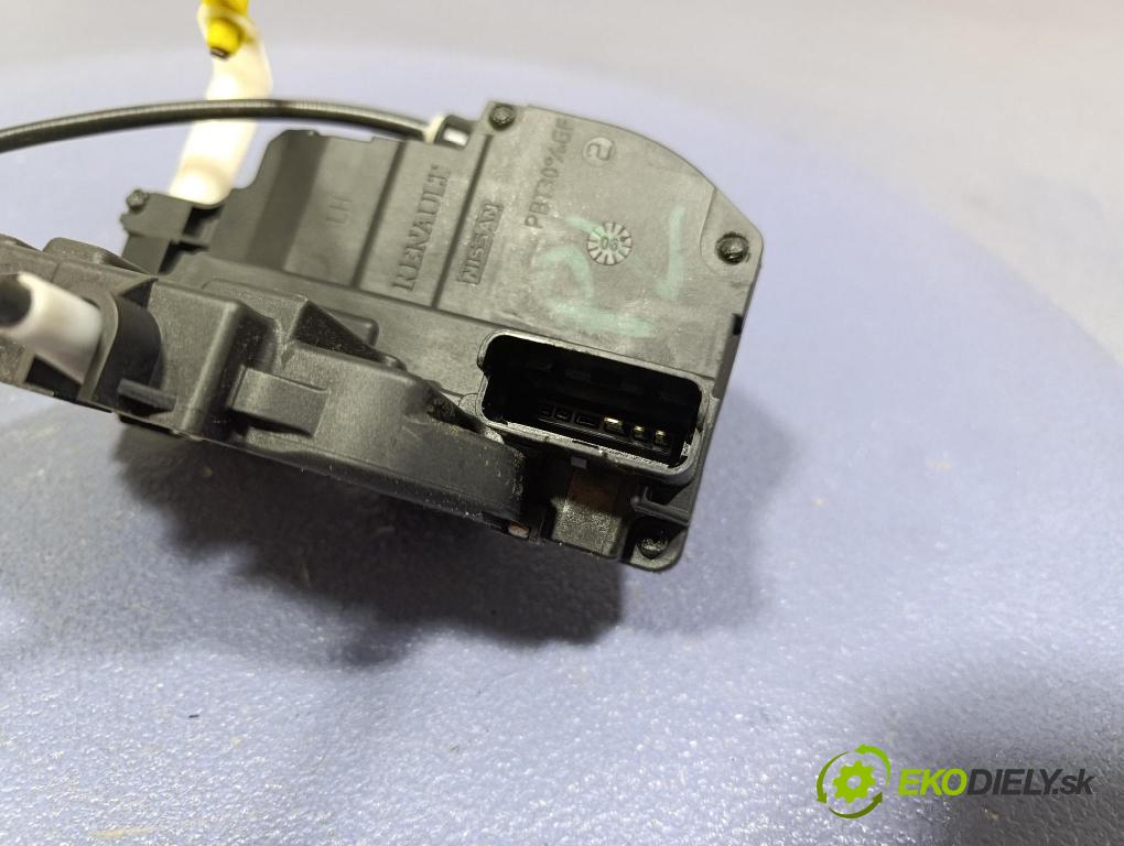 Nissan Note 2006 zámok dvere Predné Vľavo: