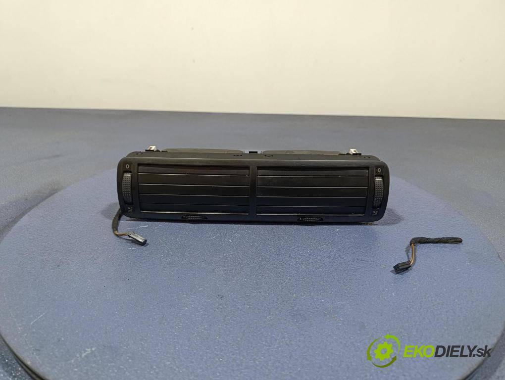 Vw Passat 2002 GRIDS: Prúd vzduchu: Vzduch: 3B0819728D