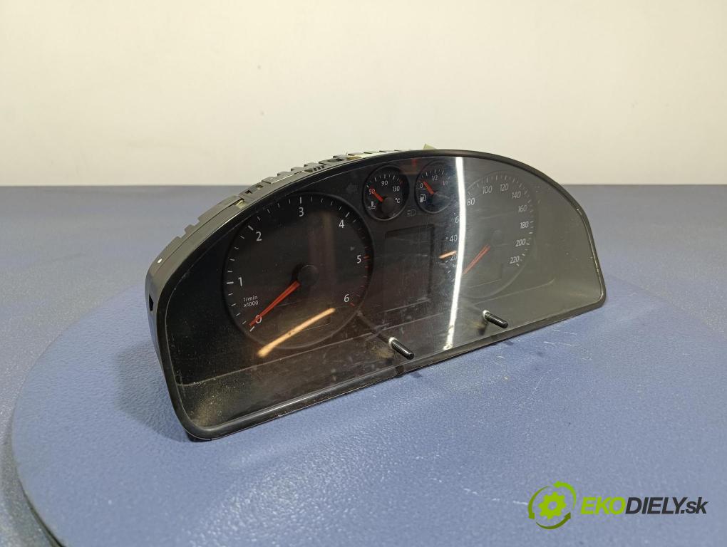 Vw Transporter 2004 prístrojovka/ budíky 7H0920850L