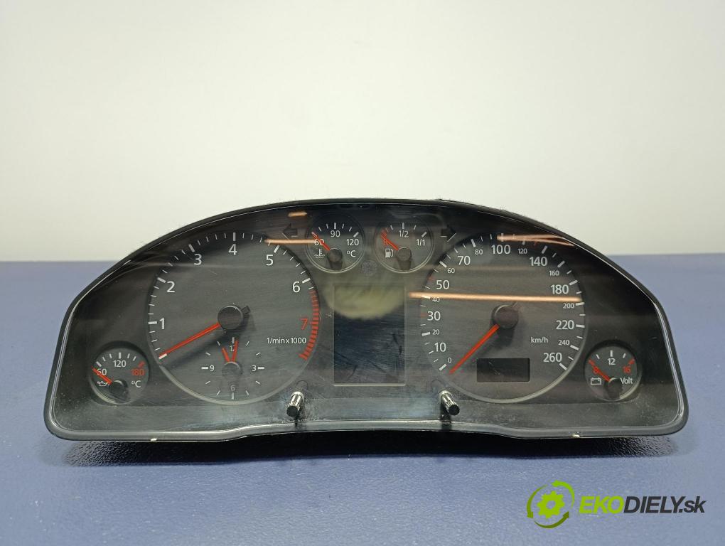 Audi A6 1999 Přístrojová deska 4B0919881A