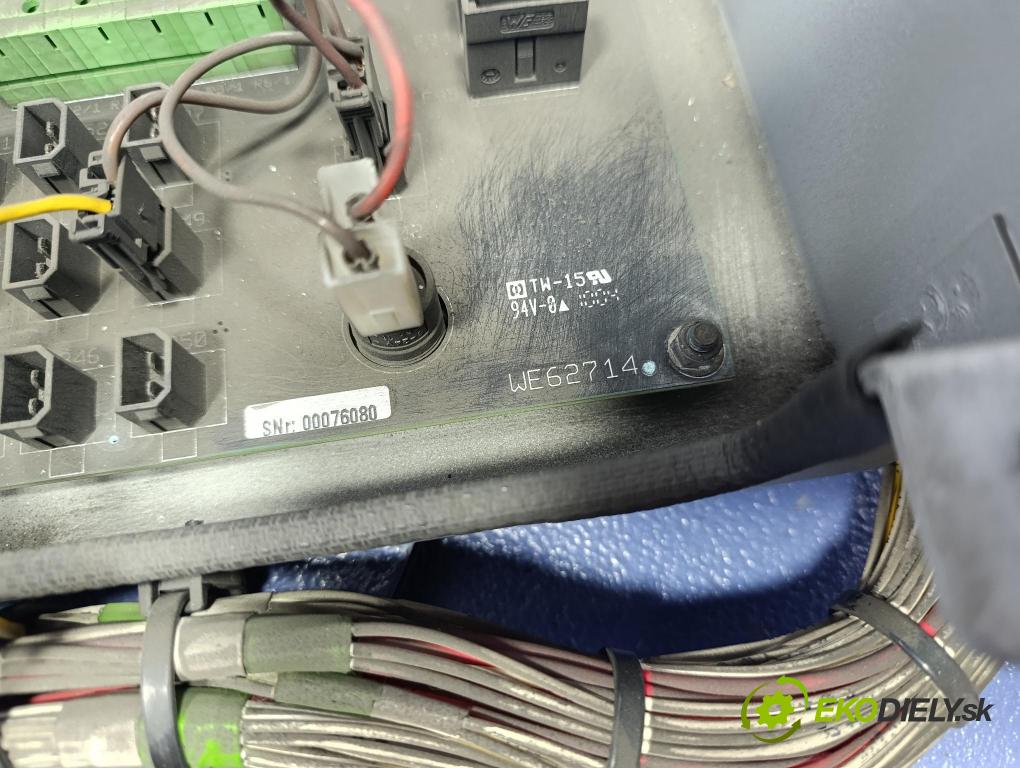 Mercedes Citaro 2010 skříňka Pojistky A6268202911