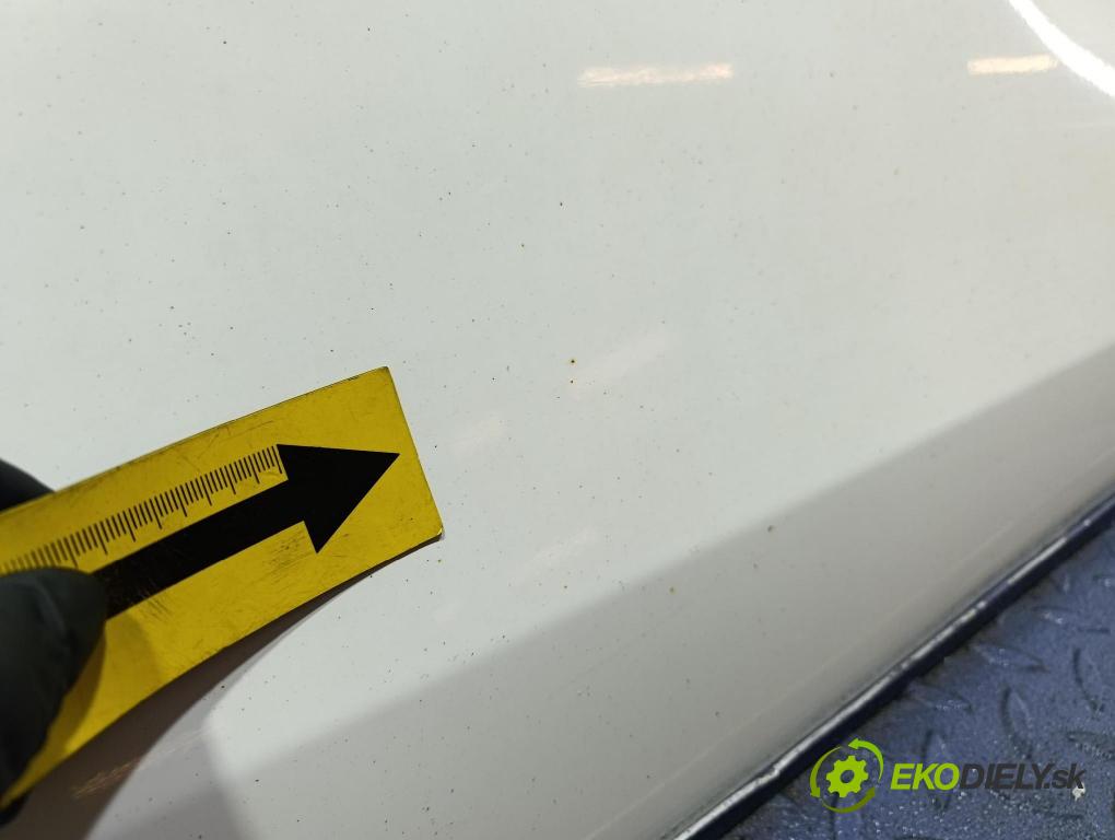 Toyota Verso 2015 dvere Predné pravé