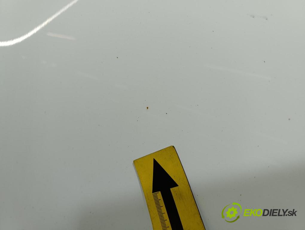 Toyota Verso 2015 dvere Predné Vľavo: