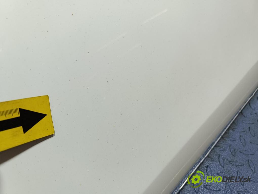 Toyota Verso 2015 dvere Predné Vľavo: