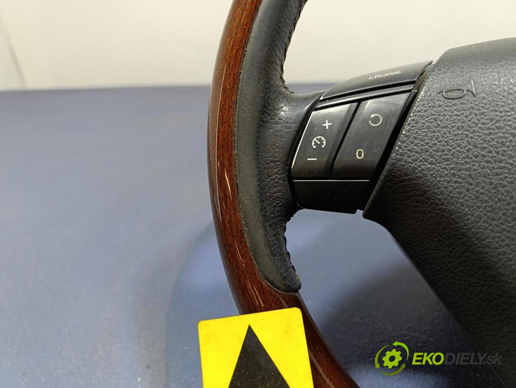 Volvo V70 2001 volant 08666887