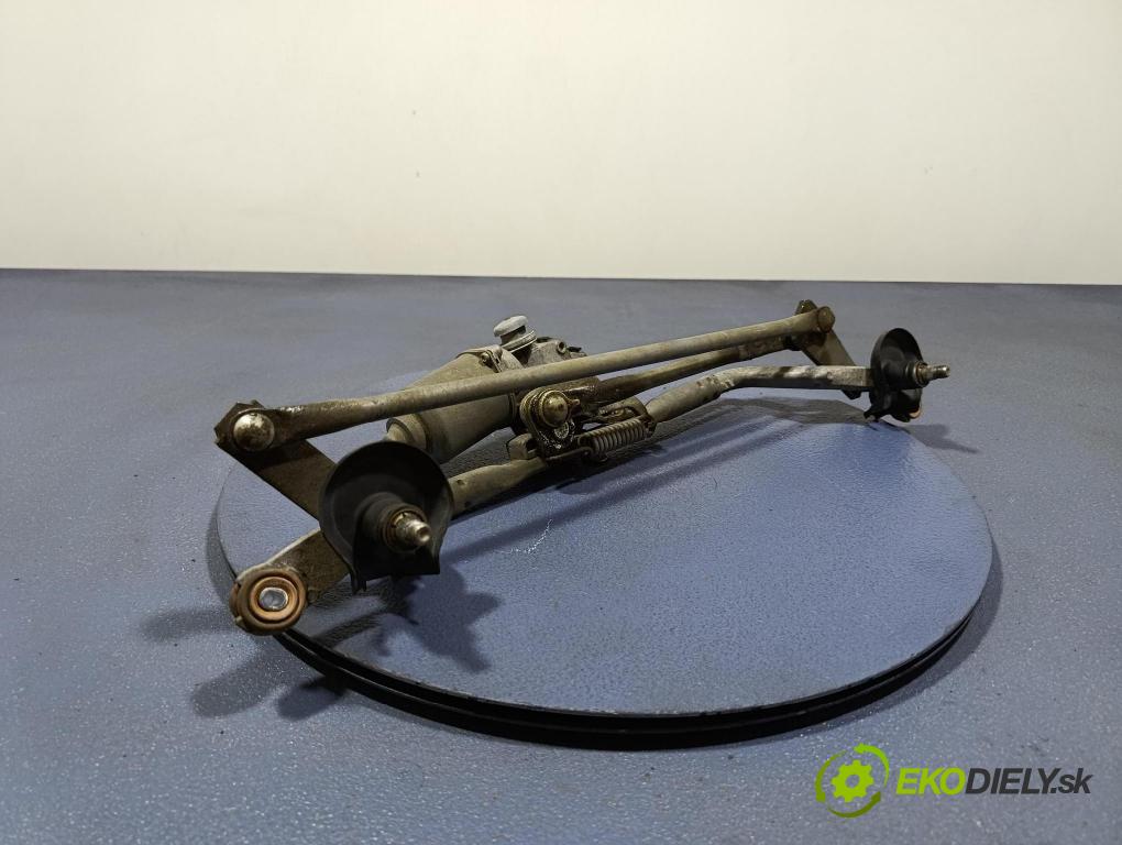 Toyota Verso 2015 mechanizmus motor: Stierače: Predné 85110-0F030