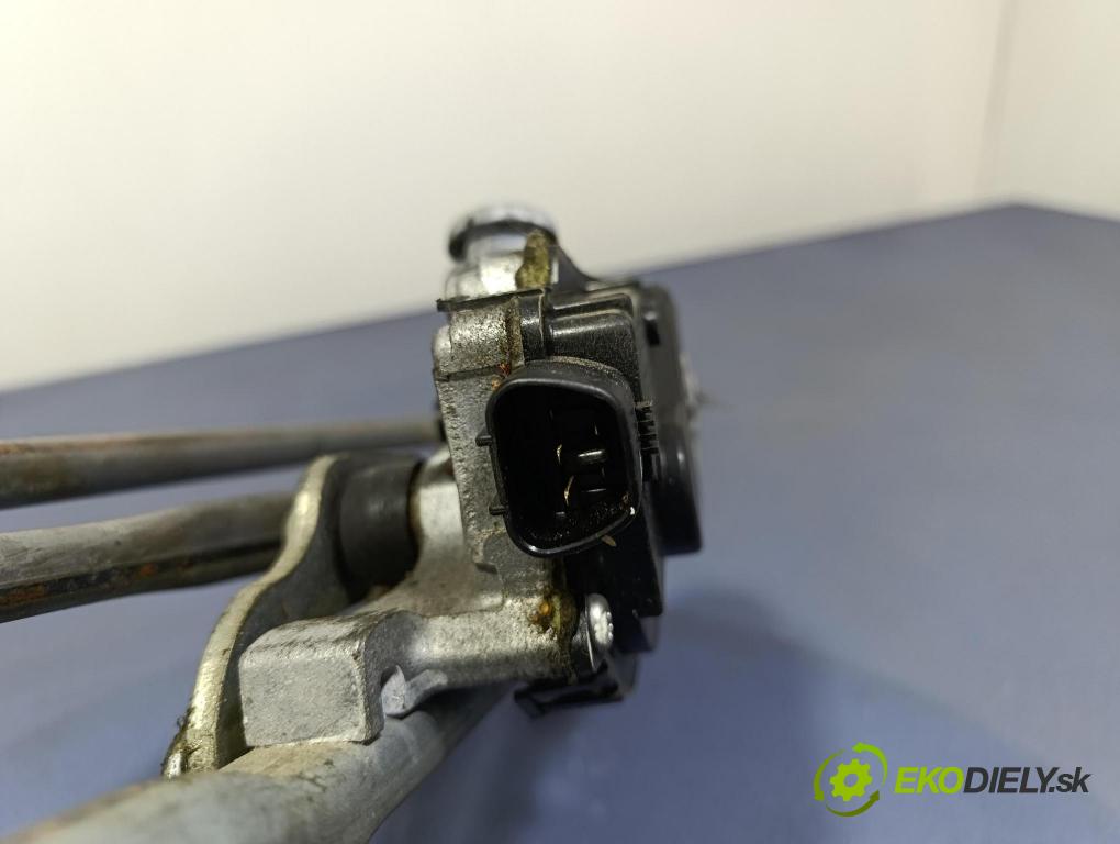Toyota Verso 2015 mechanizmus motor: Stierače: Predné 85110-0F030