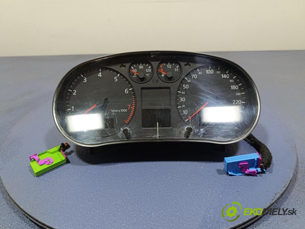 Audi A3 2003 Přístrojová deska 8L0920900L