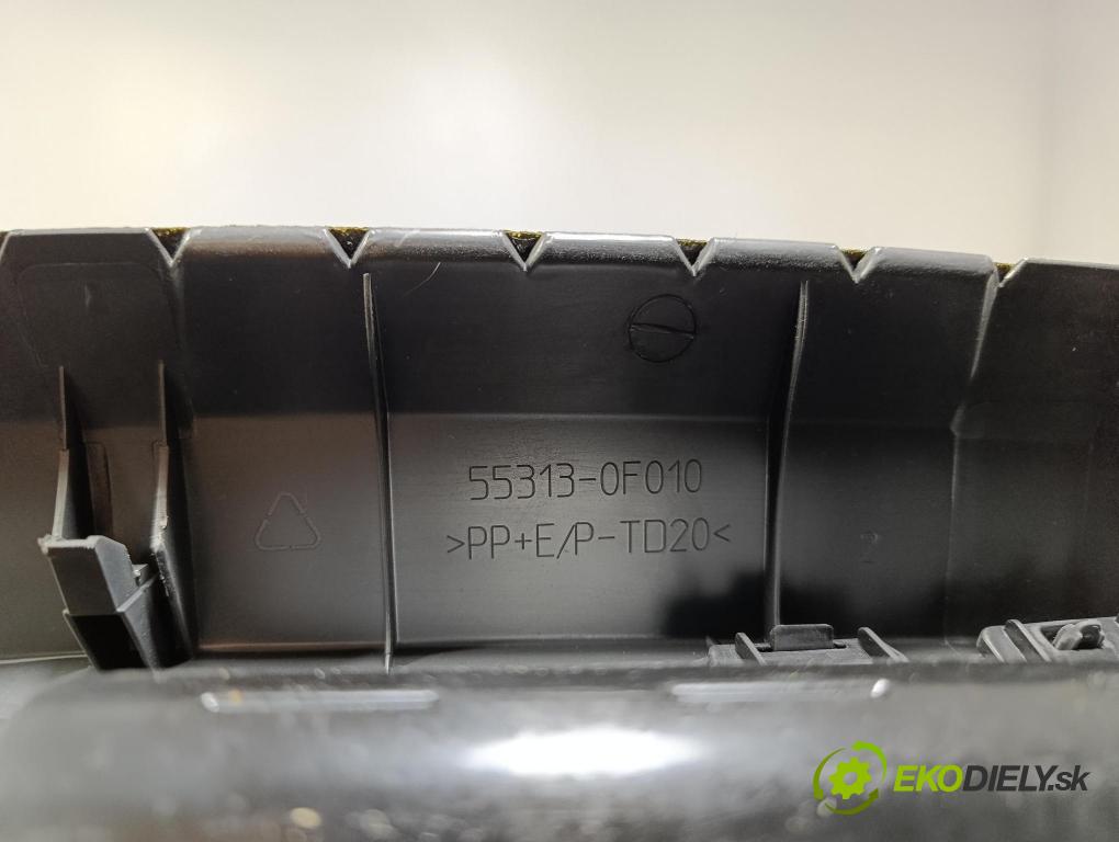 Toyota Verso 2015 kokpit,přistrojova deska 55313-0F010