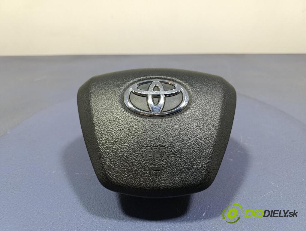 Toyota Verso 2015 kokpit,přistrojova deska 55313-0F010