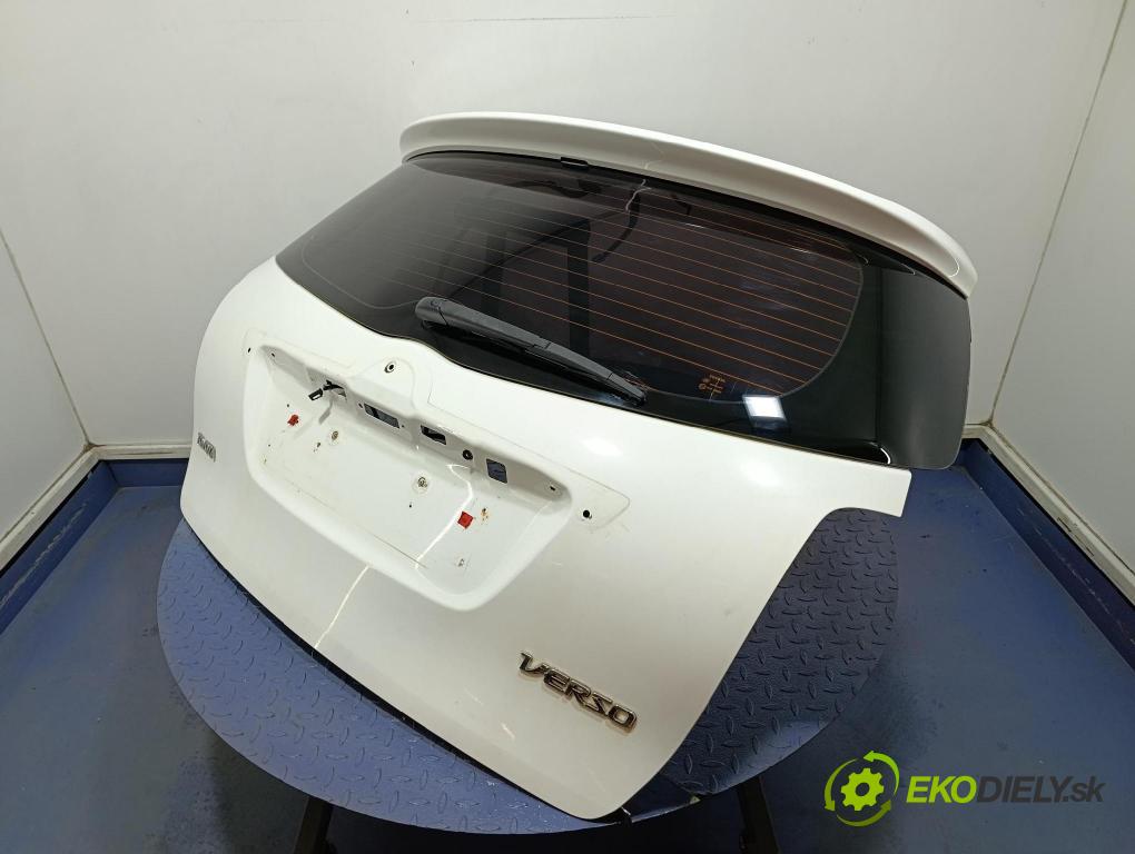 Toyota Verso 2015 zadní dveře kufra: kufr