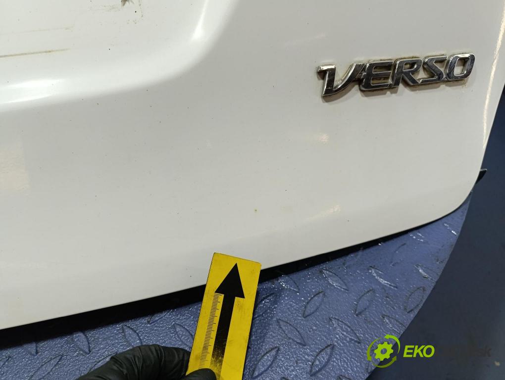 Toyota Verso 2015 zadní dveře kufra: kufr