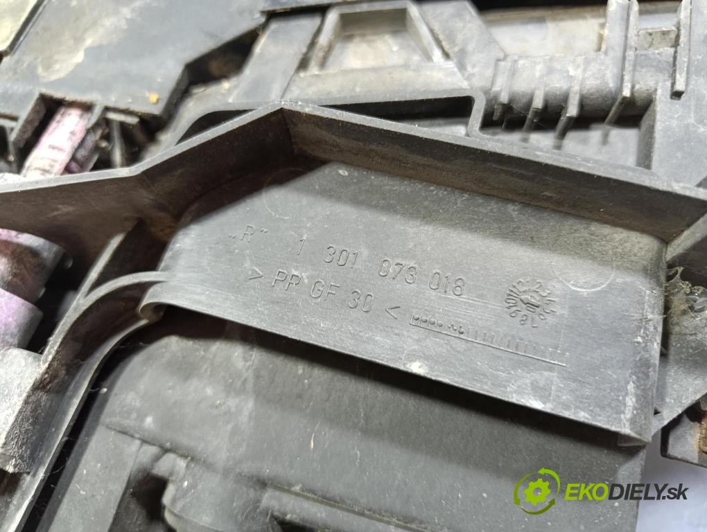 Bmw Seria 3 2003 světlo v pravo: 6910968