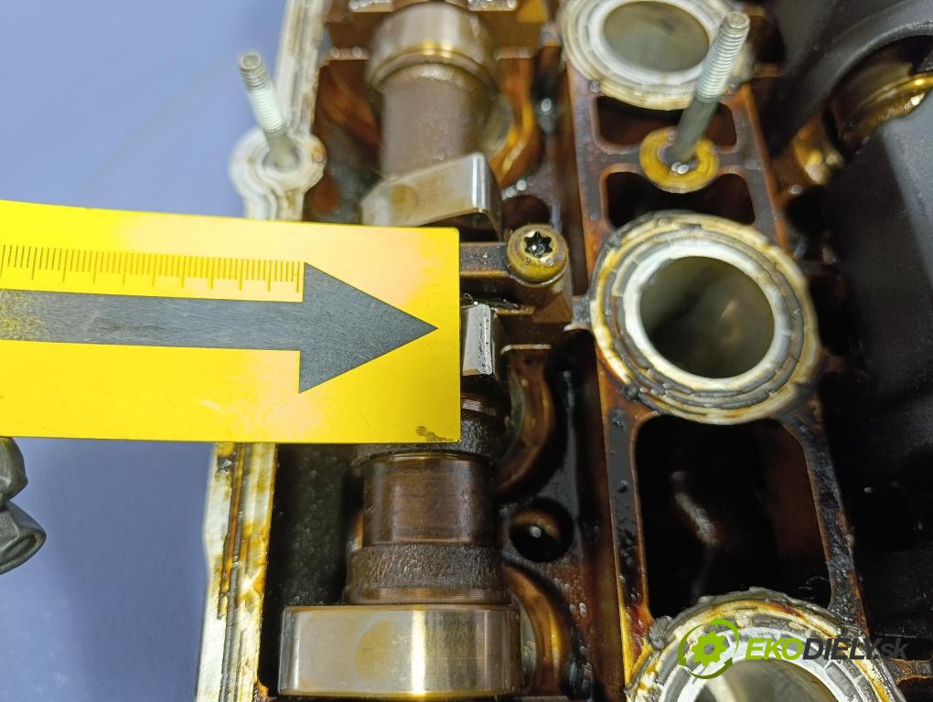 Audi A4 2003 hlava Motor: 06A103373AS