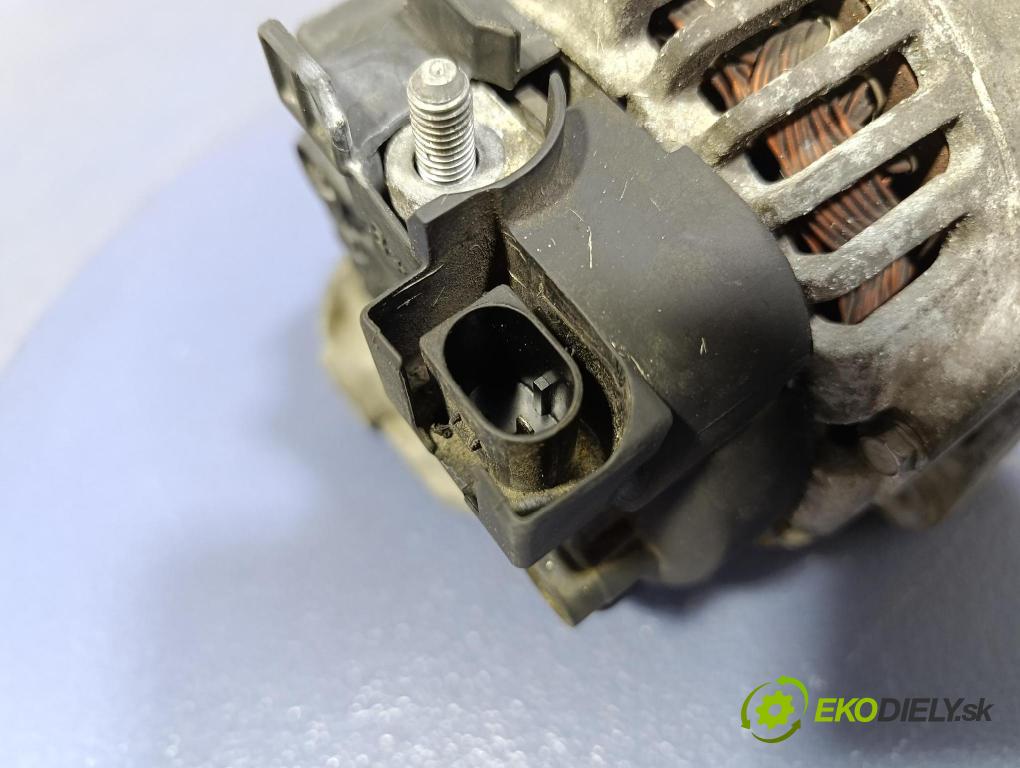 Toyota Verso 2015 Alternator 8574045
