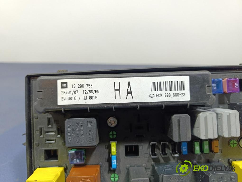 Opel Astra 2007 riadiaca jednotka Motor: 55562549