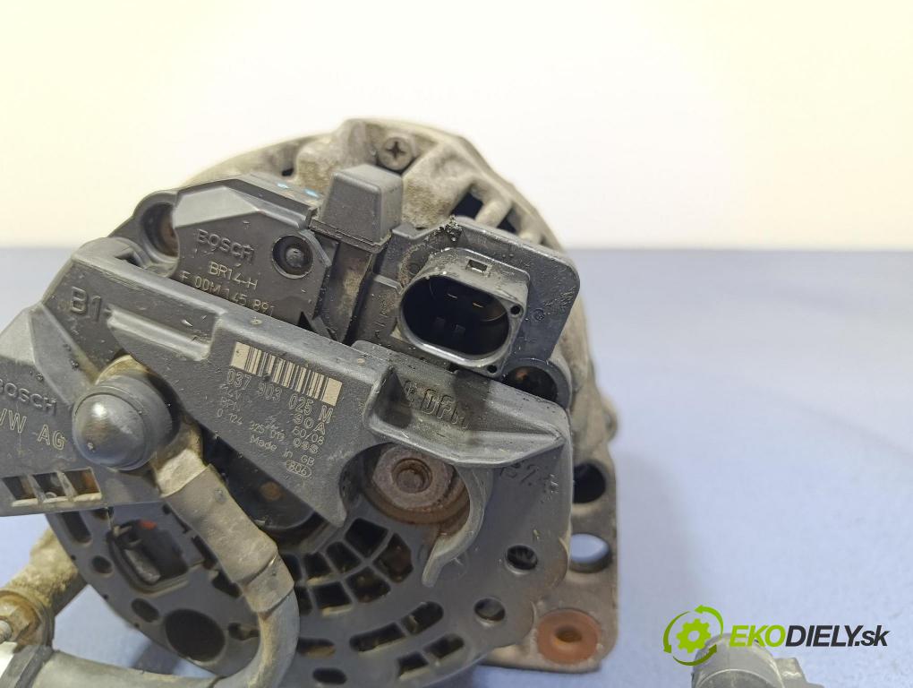 Skoda Fabia 2009 Alternator 037903025M