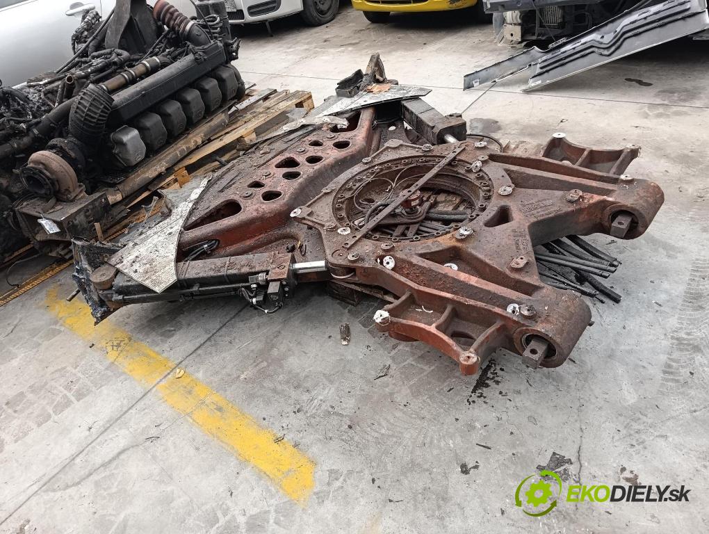 Mercedes Citaro 2010 výztuha Pozastavenia: Zad: 042299424